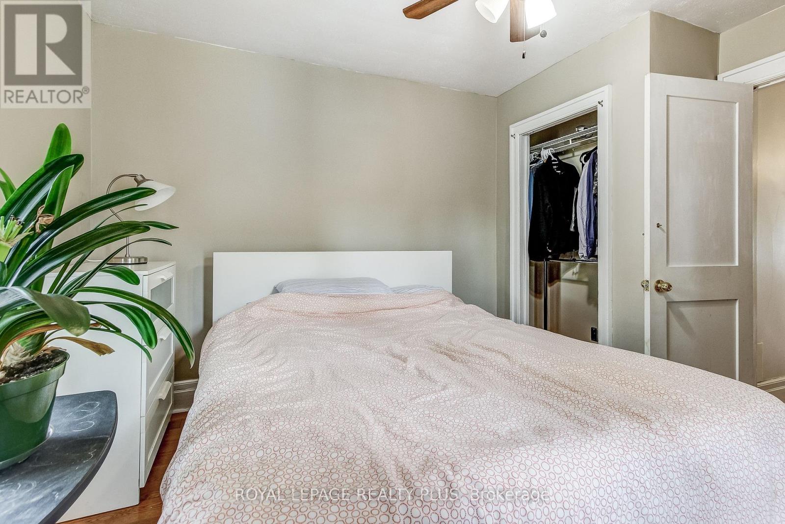 6062 Barker Street, Niagara Falls, Ontario  L2G 1Y4 - Photo 15 - X12425765