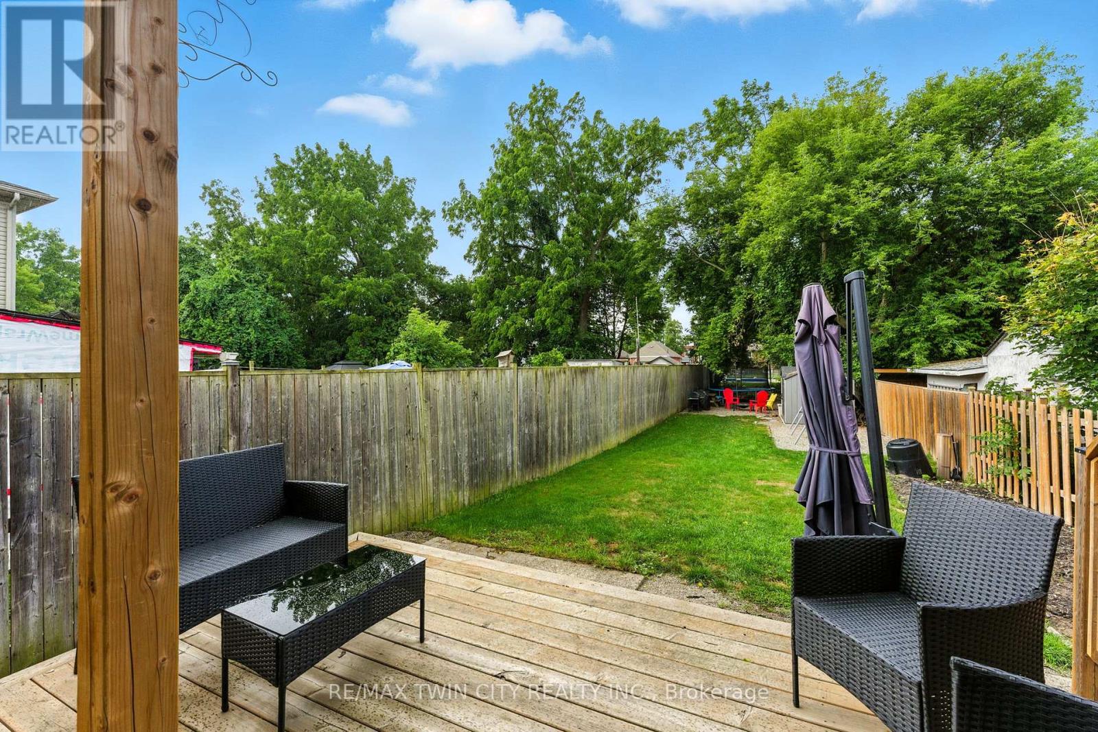 7 Superior Street, Brantford, Ontario  N3S 2J9 - Photo 22 - X12425801