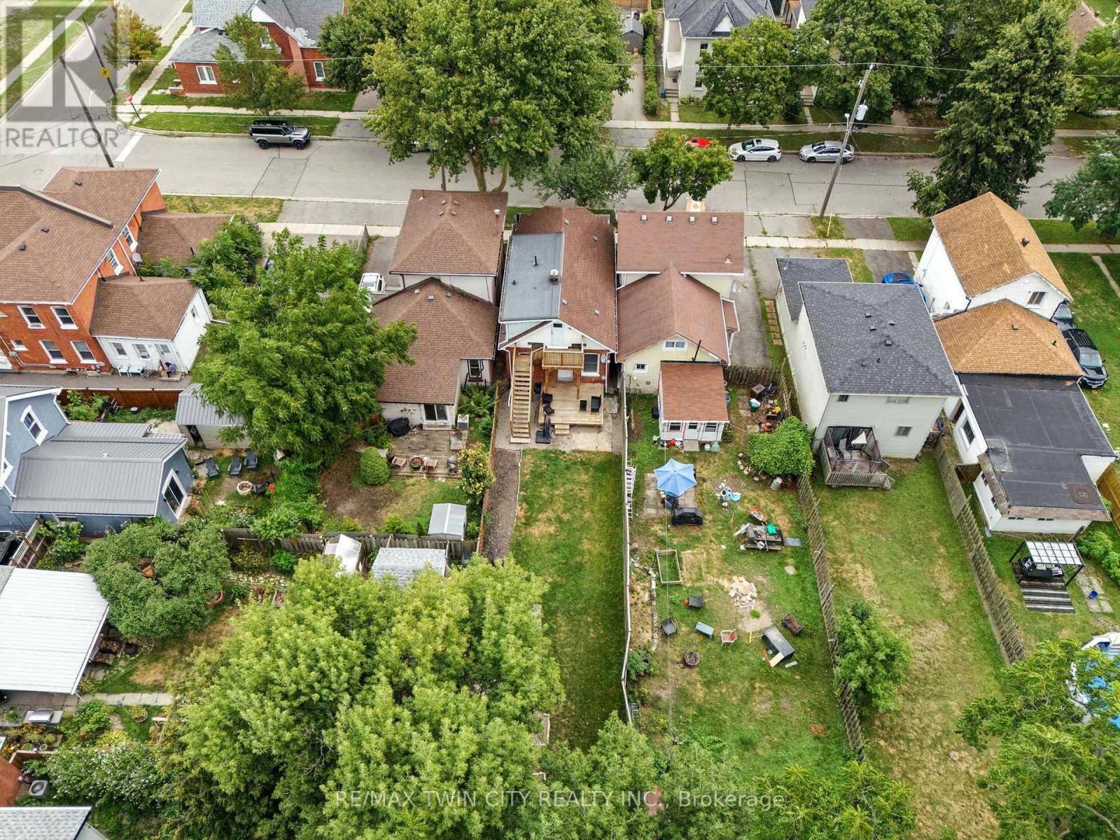 7 Superior Street, Brantford, Ontario  N3S 2J9 - Photo 34 - X12425801