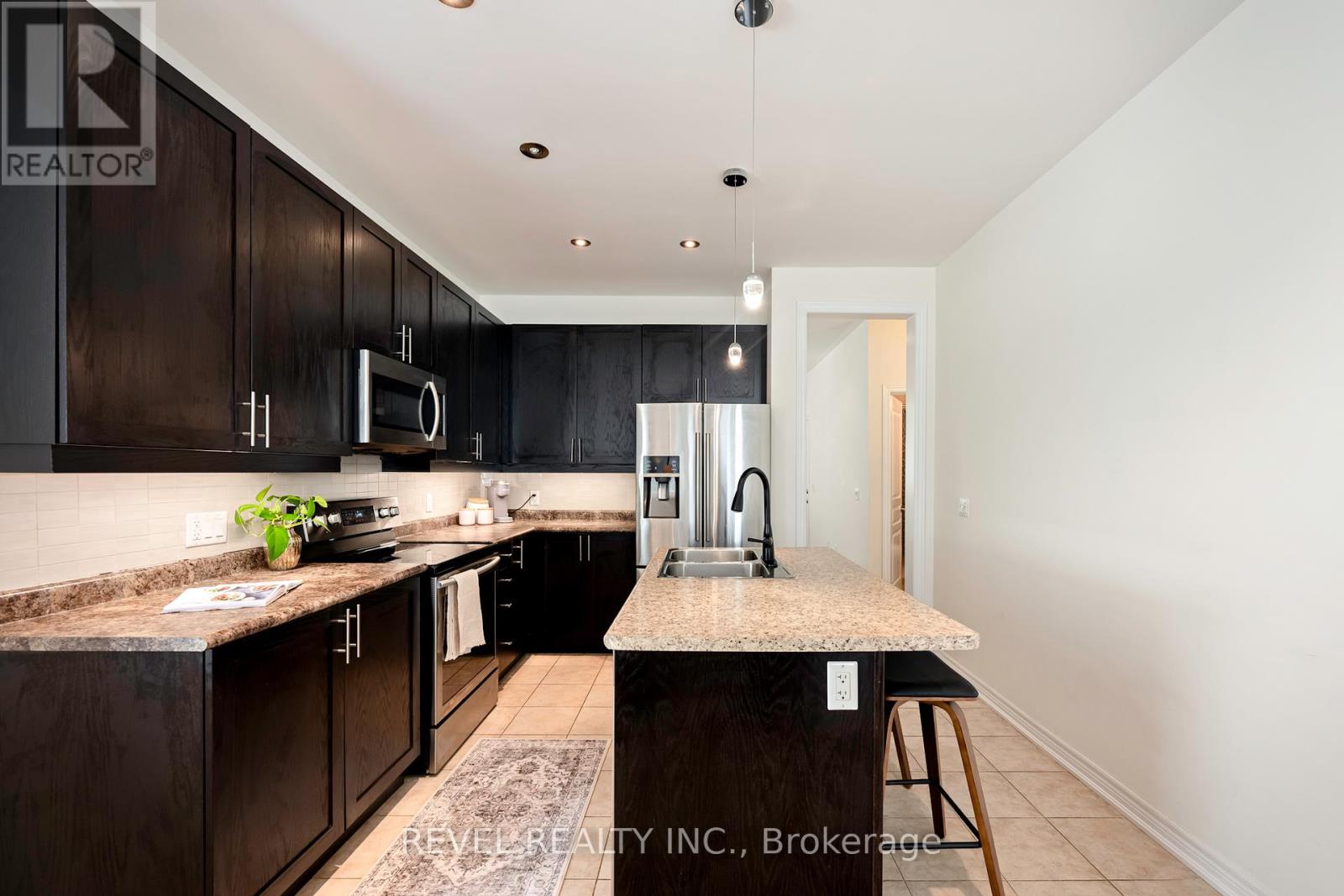 544 Brett Street, Shelburne, Ontario  L9V 3V5 - Photo 12 - X12425825