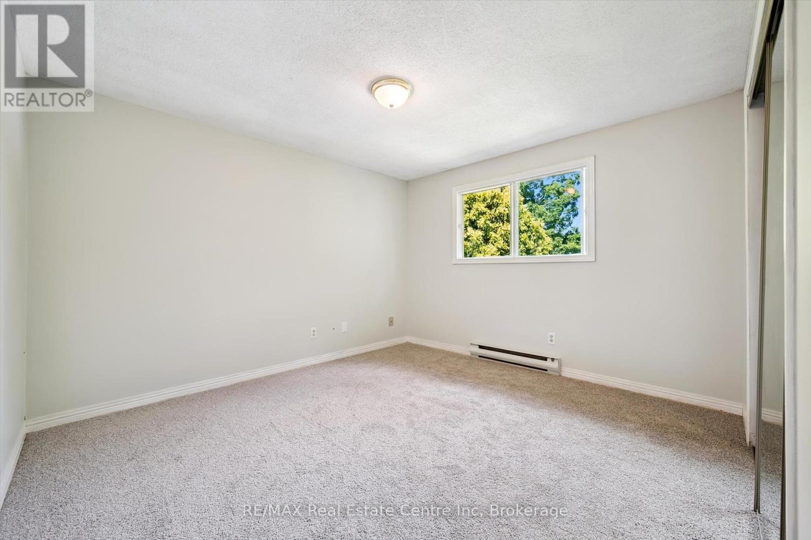 177 Ironwood Road, Guelph (Kortright West), Ontario  N1G 3P5 - Photo 16 - X12426004