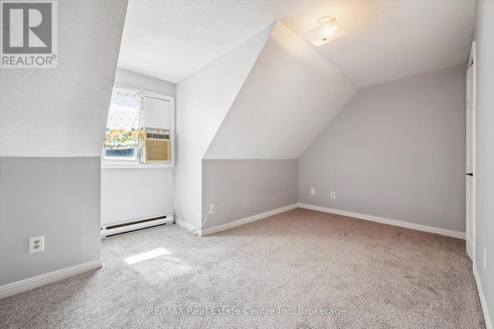 177 Ironwood Road, Guelph (Kortright West), Ontario  N1G 3P5 - Photo 17 - X12426004
