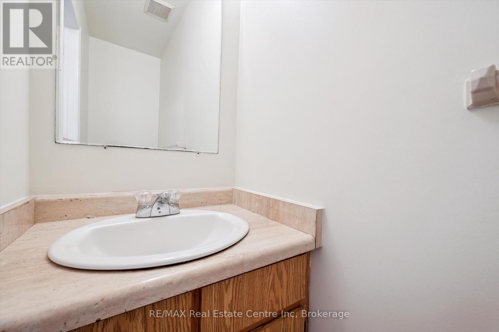177 Ironwood Road, Guelph (Kortright West), Ontario  N1G 3P5 - Photo 8 - X12426004