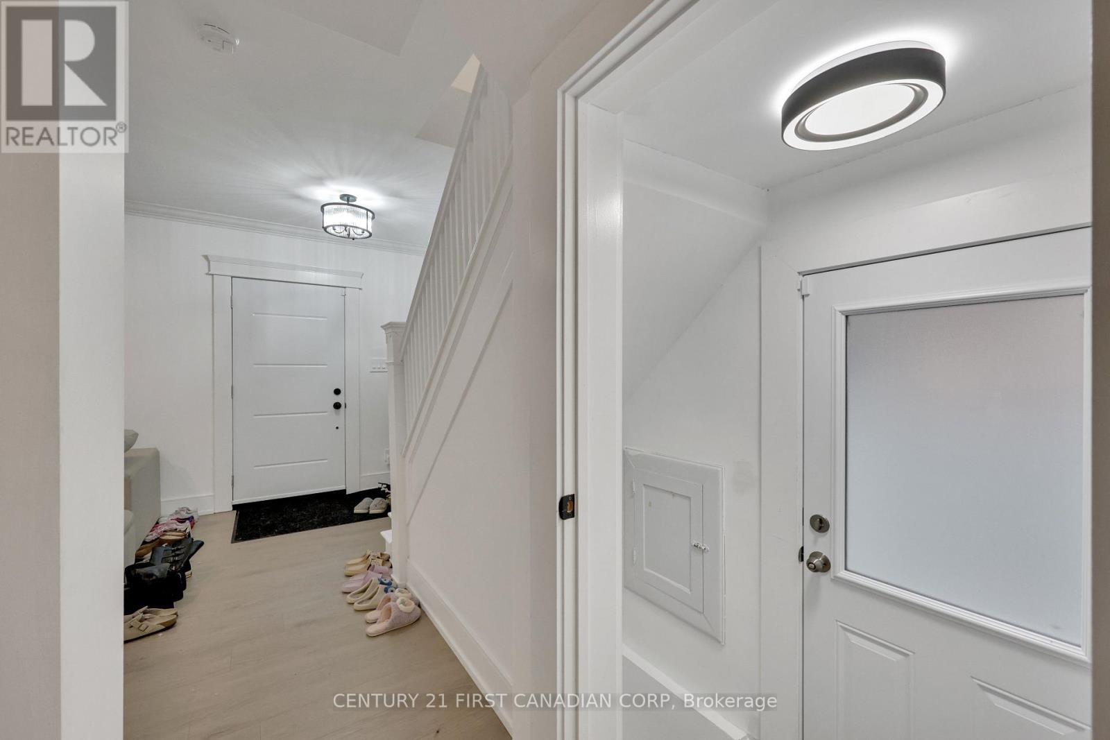 220 Regent Street, London East, Ontario  N6A 2G8 - Photo 14 - X12426019