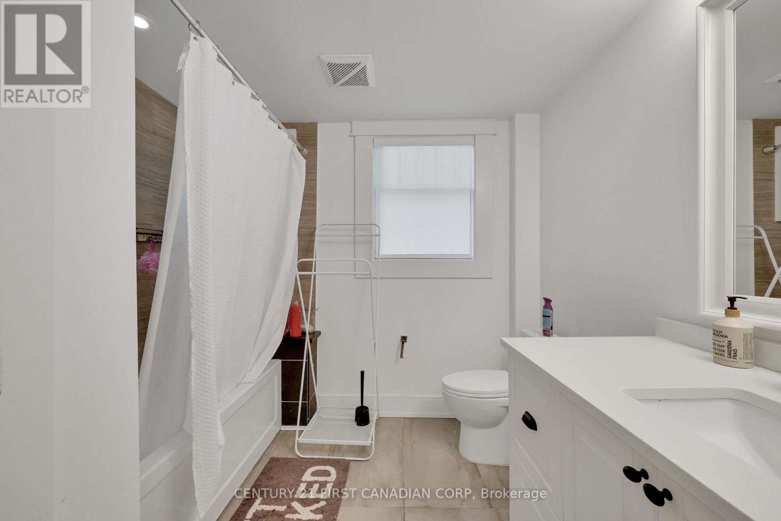 220 Regent Street, London East, Ontario  N6A 2G8 - Photo 19 - X12426019