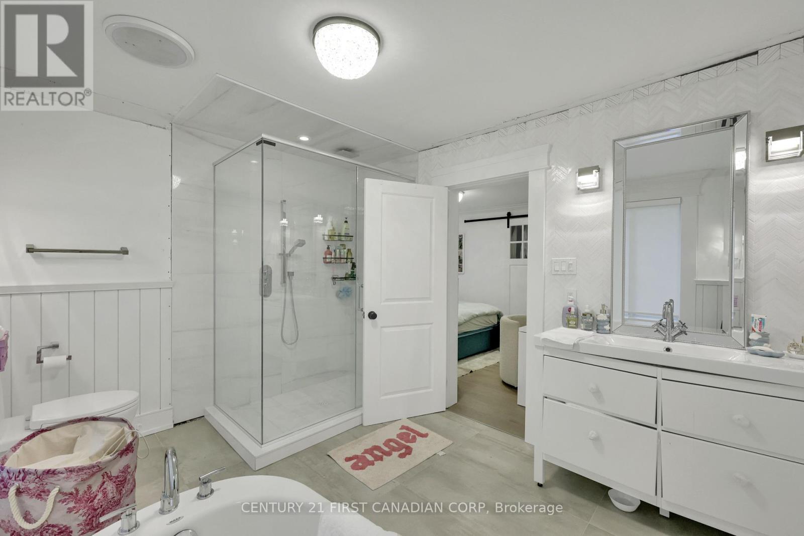 220 Regent Street, London East, Ontario  N6A 2G8 - Photo 29 - X12426019