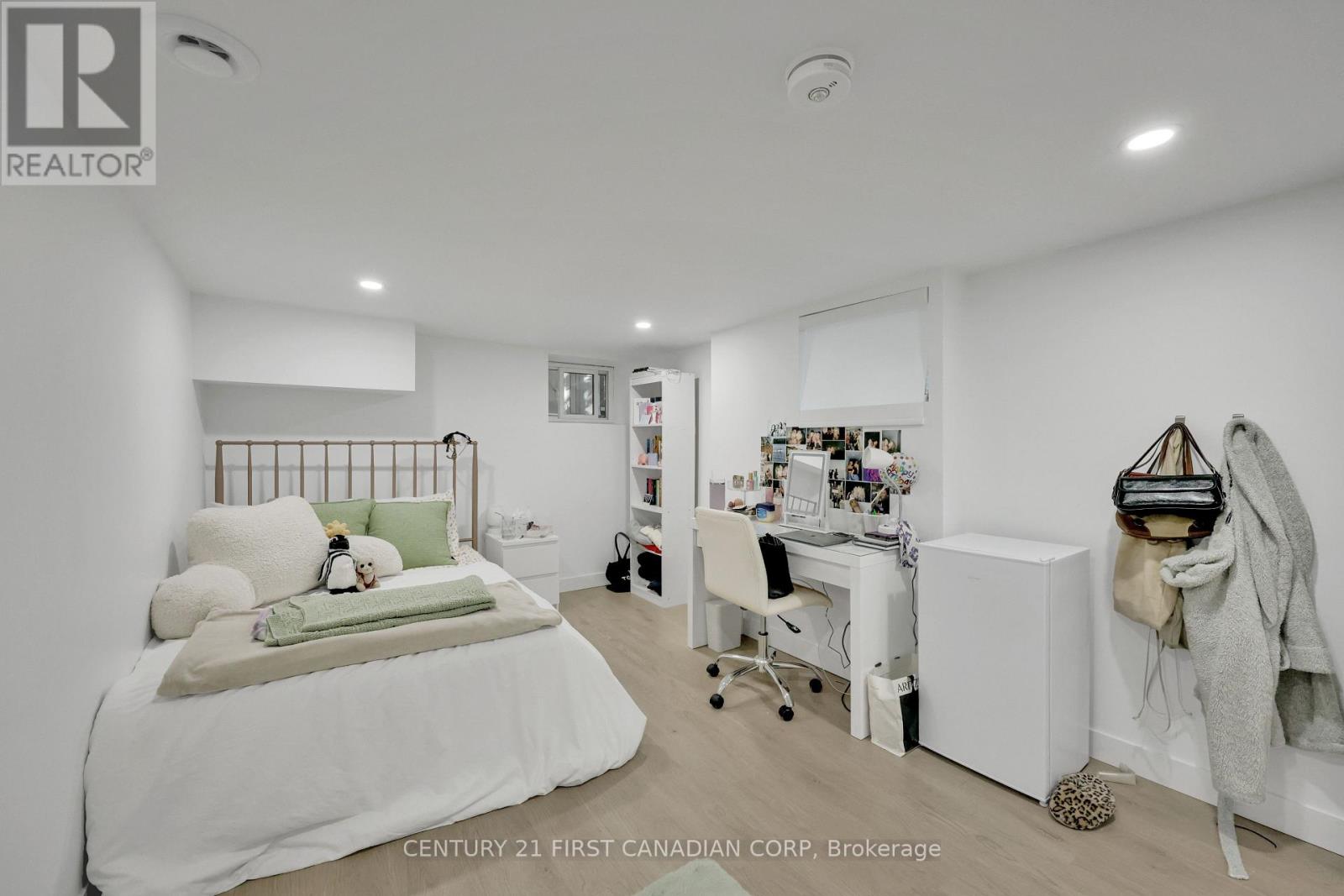 220 Regent Street, London East, Ontario  N6A 2G8 - Photo 33 - X12426019