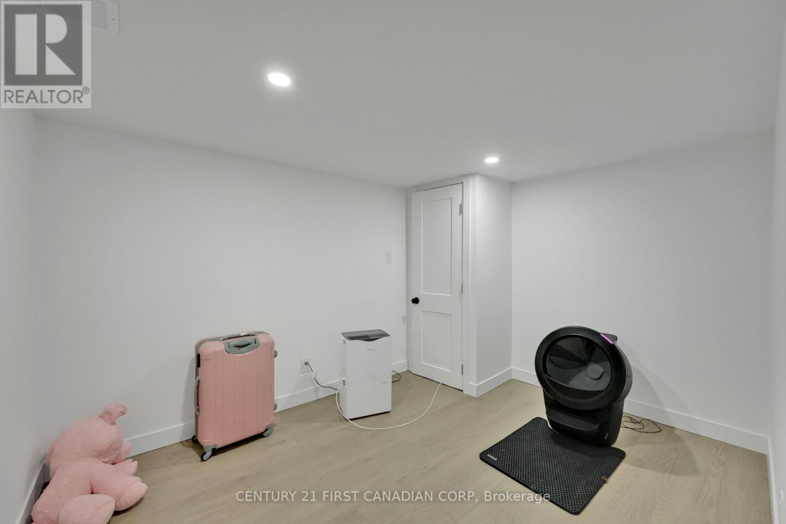 220 Regent Street, London East, Ontario  N6A 2G8 - Photo 36 - X12426019