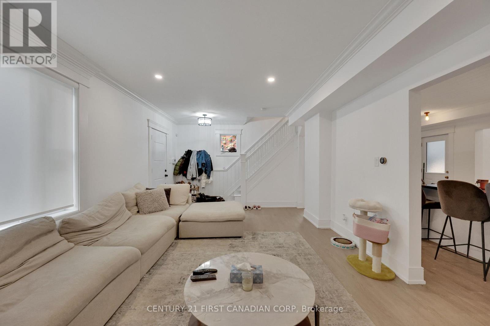220 Regent Street, London East, Ontario  N6A 2G8 - Photo 4 - X12426019