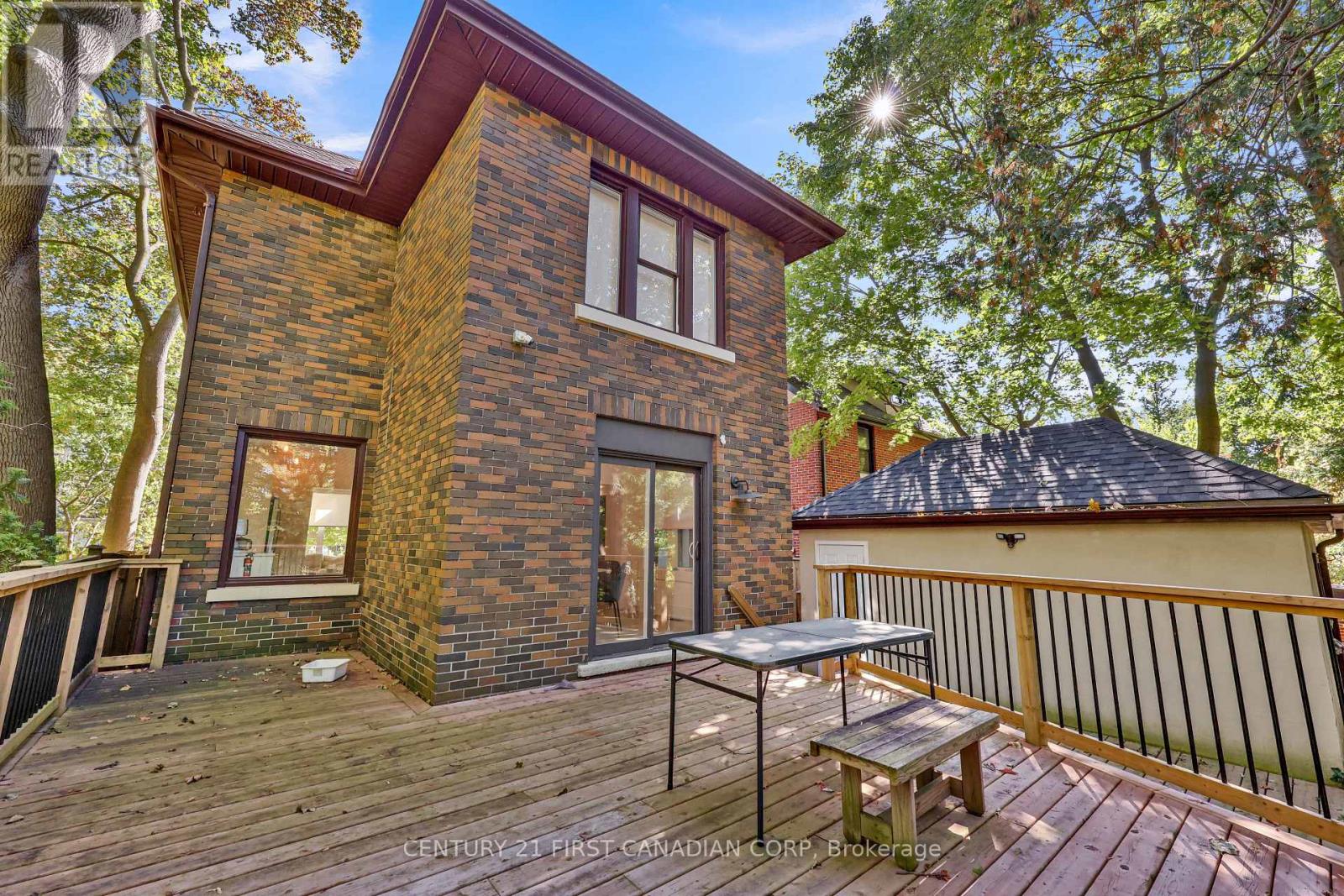 220 Regent Street, London East, Ontario  N6A 2G8 - Photo 44 - X12426019