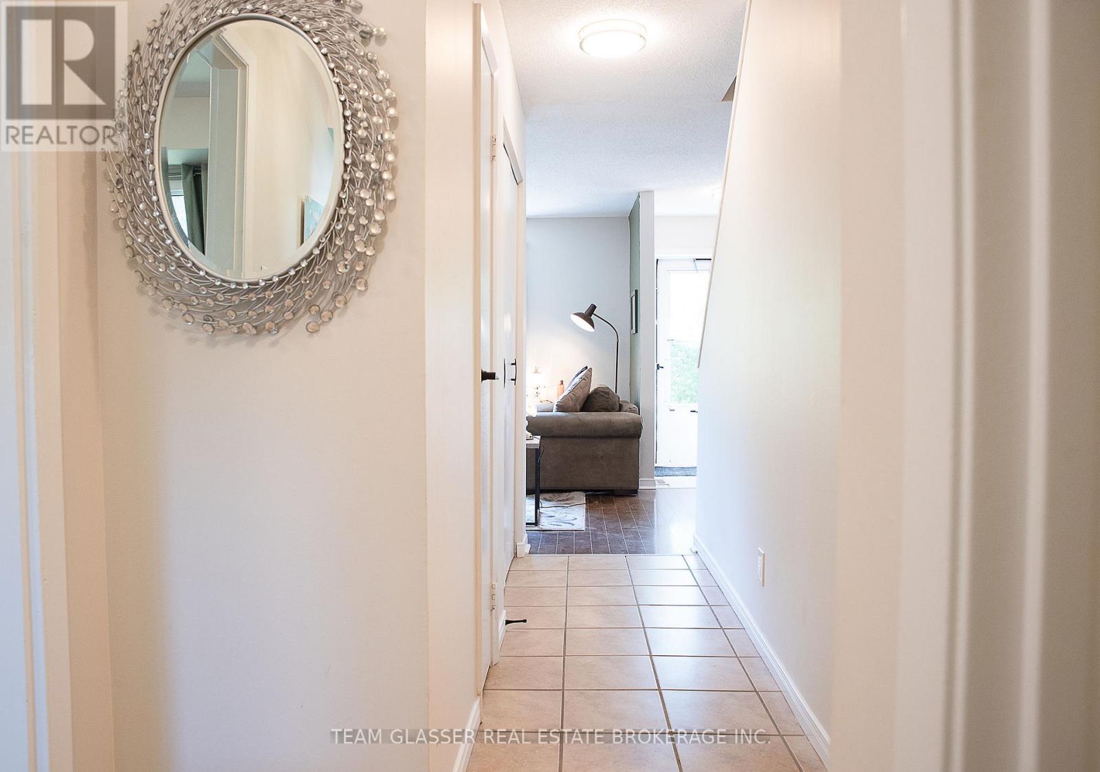 51 - 126 Belmont Drive, London South, Ontario  N6J 4W1 - Photo 4 - X12426020