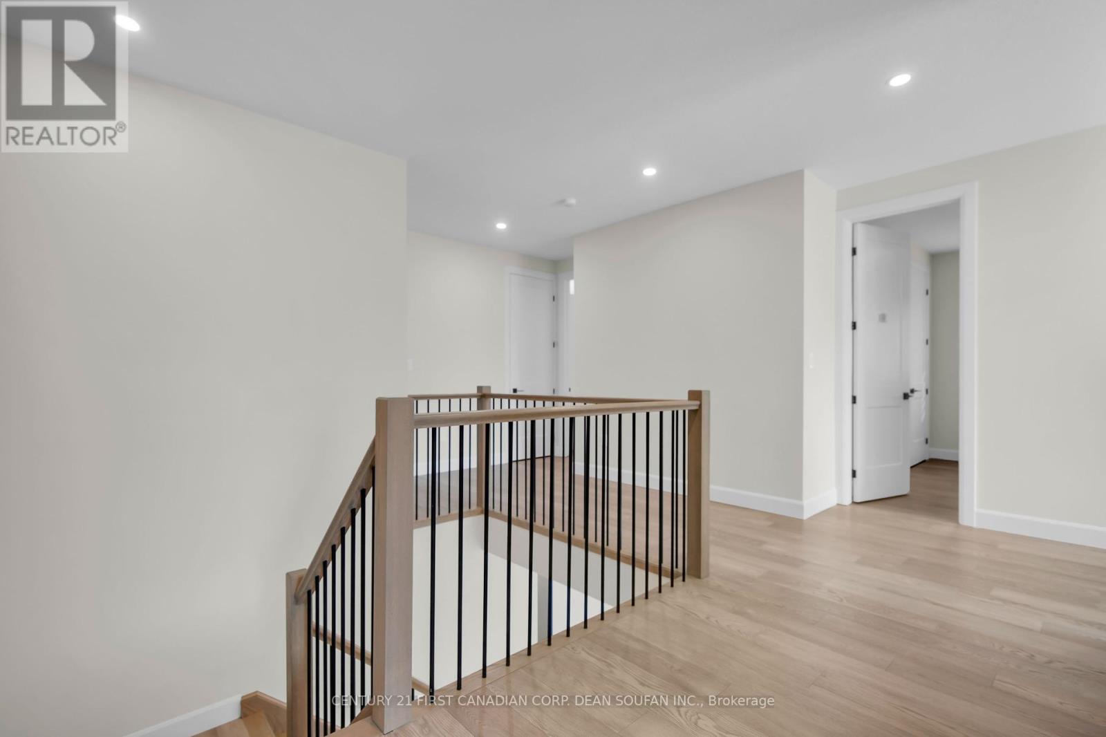 7251 Silver Creek Circle, London South, Ontario  N6P 0G9 - Photo 19 - X12426053