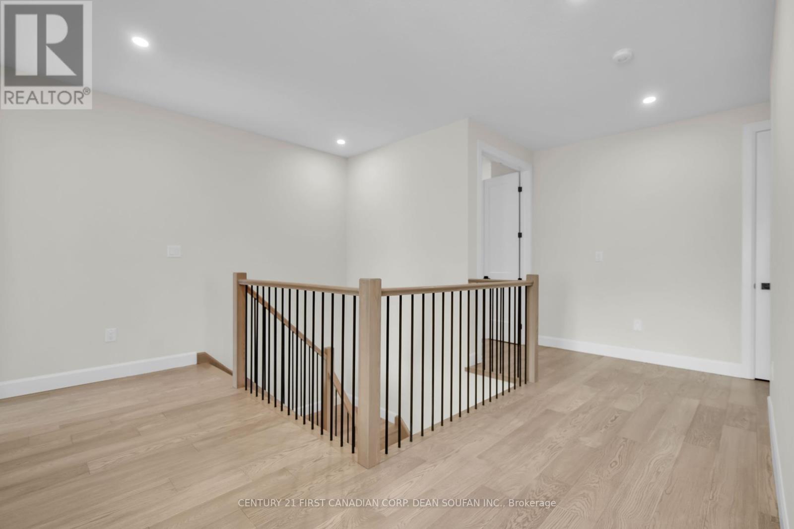 7251 Silver Creek Circle, London South, Ontario  N6P 0G9 - Photo 20 - X12426053