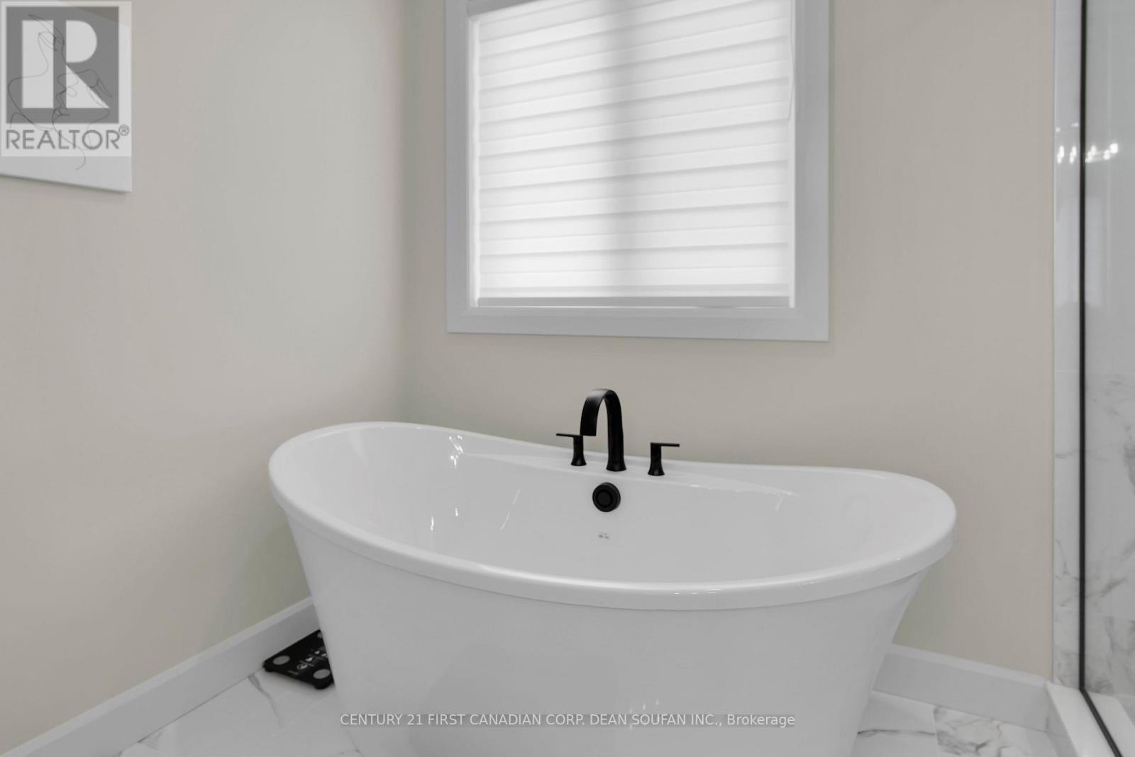 7251 Silver Creek Circle, London South, Ontario  N6P 0G9 - Photo 25 - X12426053