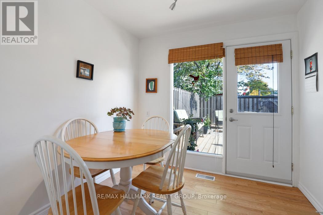 2 - 1240 Pebble Road, Ottawa, Ontario  K1V 8V4 - Photo 11 - X12425974