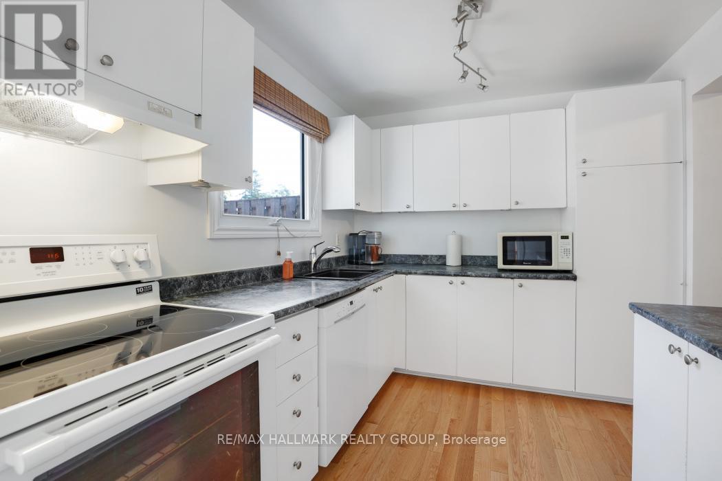 2 - 1240 Pebble Road, Ottawa, Ontario  K1V 8V4 - Photo 13 - X12425974