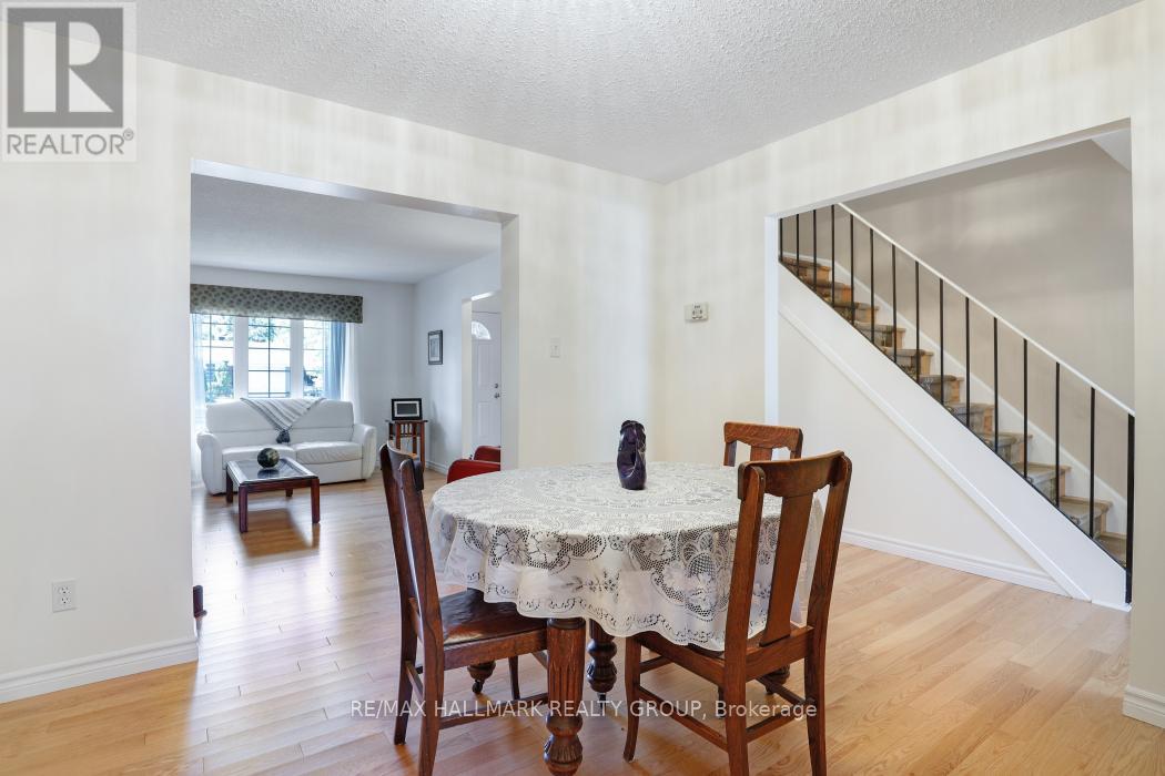 2 - 1240 Pebble Road, Ottawa, Ontario  K1V 8V4 - Photo 9 - X12425974
