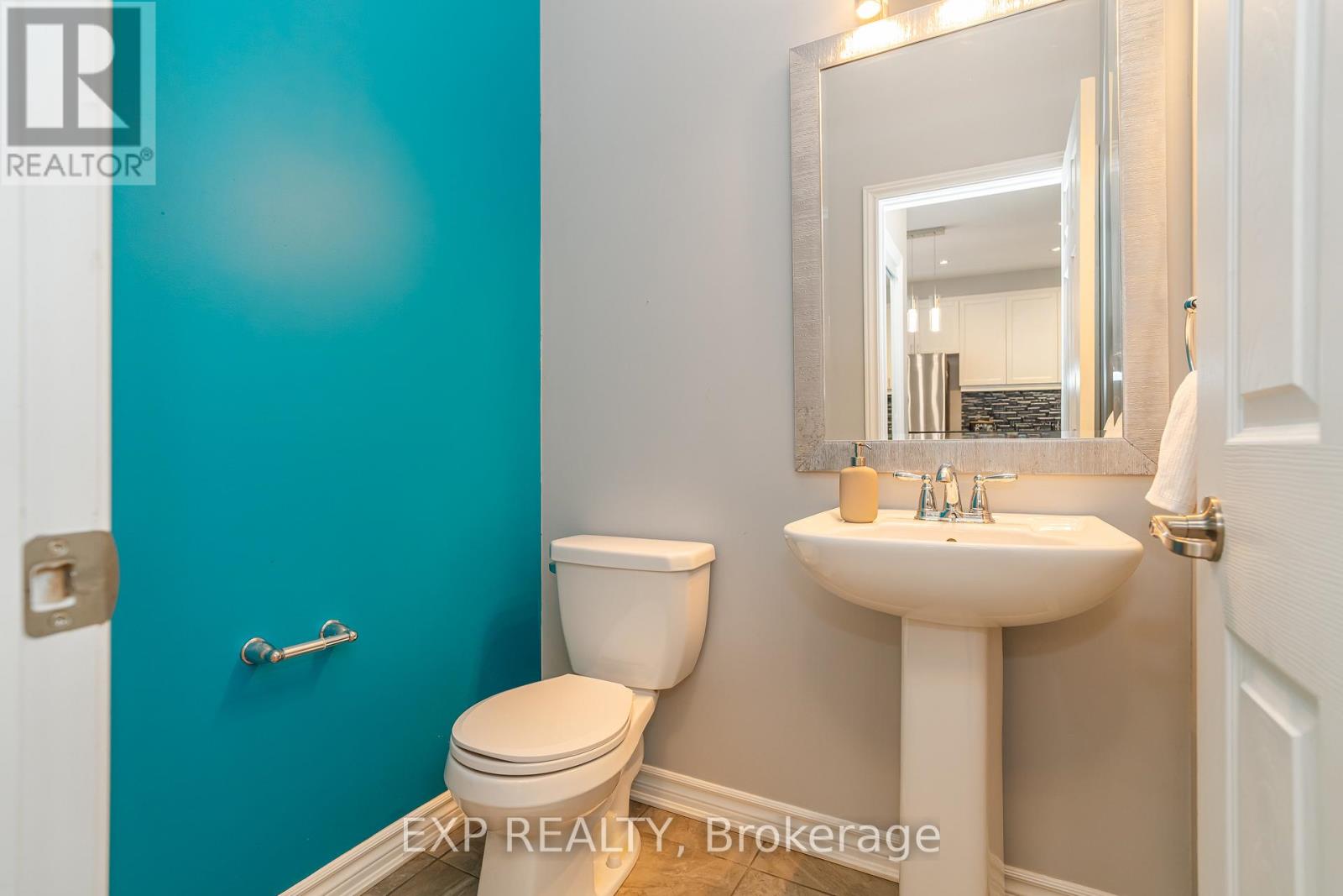 25 Solaris Drive, Ottawa, Ontario  K2M 0L6 - Photo 13 - X12425997