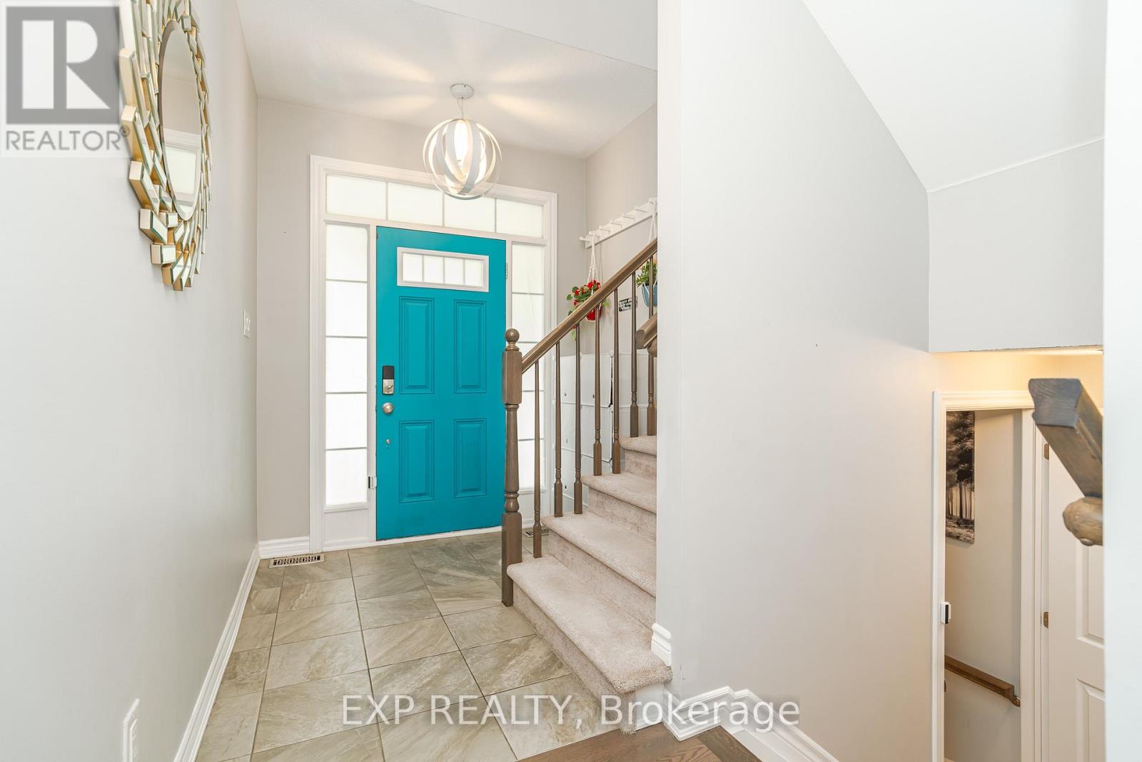 25 Solaris Drive, Ottawa, Ontario  K2M 0L6 - Photo 3 - X12425997