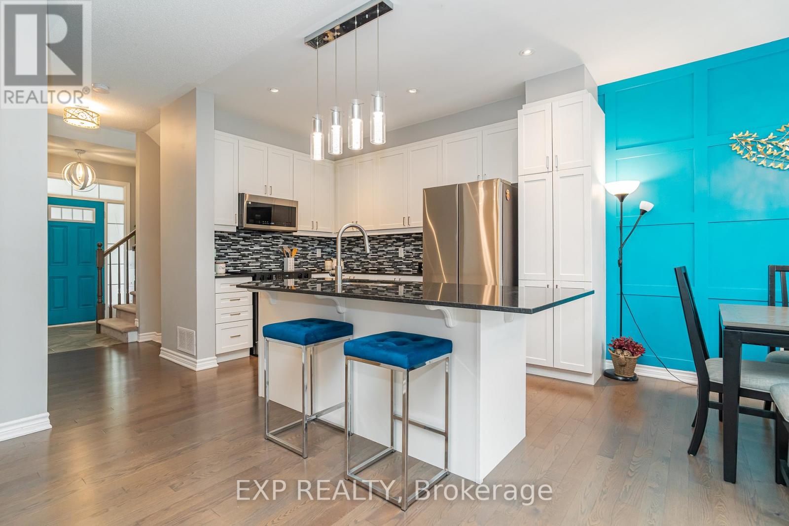 25 Solaris Drive, Ottawa, Ontario  K2M 0L6 - Photo 4 - X12425997