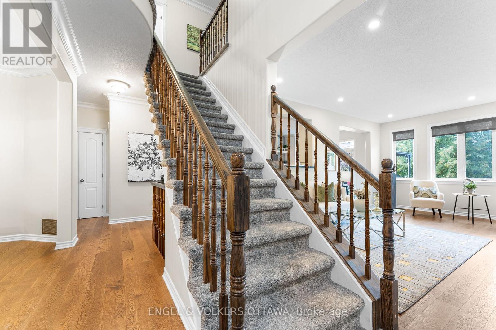 22 Friendly Crescent, Ottawa, Ontario  K2S 2B6 - Photo 24 - X12426016
