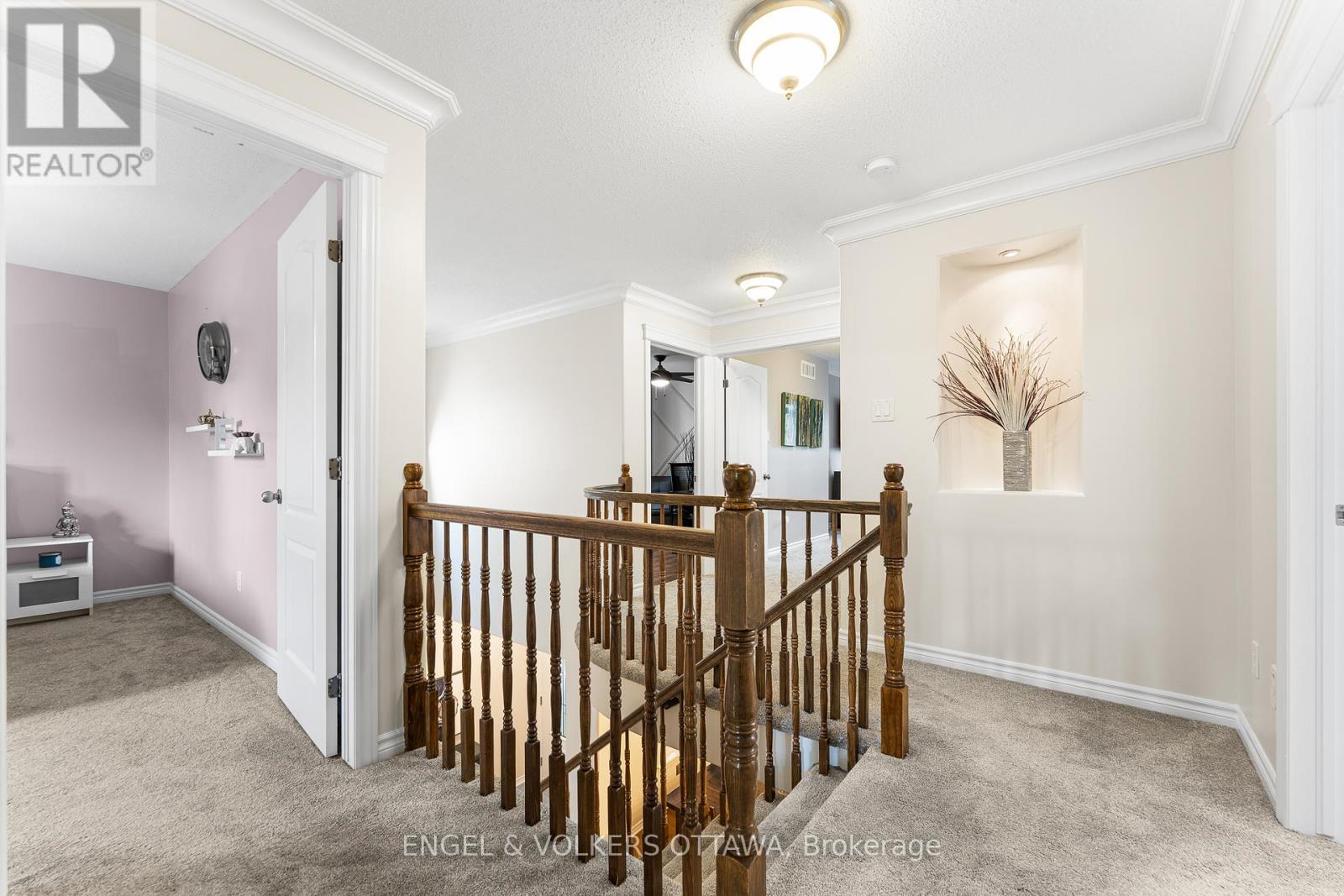 22 Friendly Crescent, Ottawa, Ontario  K2S 2B6 - Photo 25 - X12426016