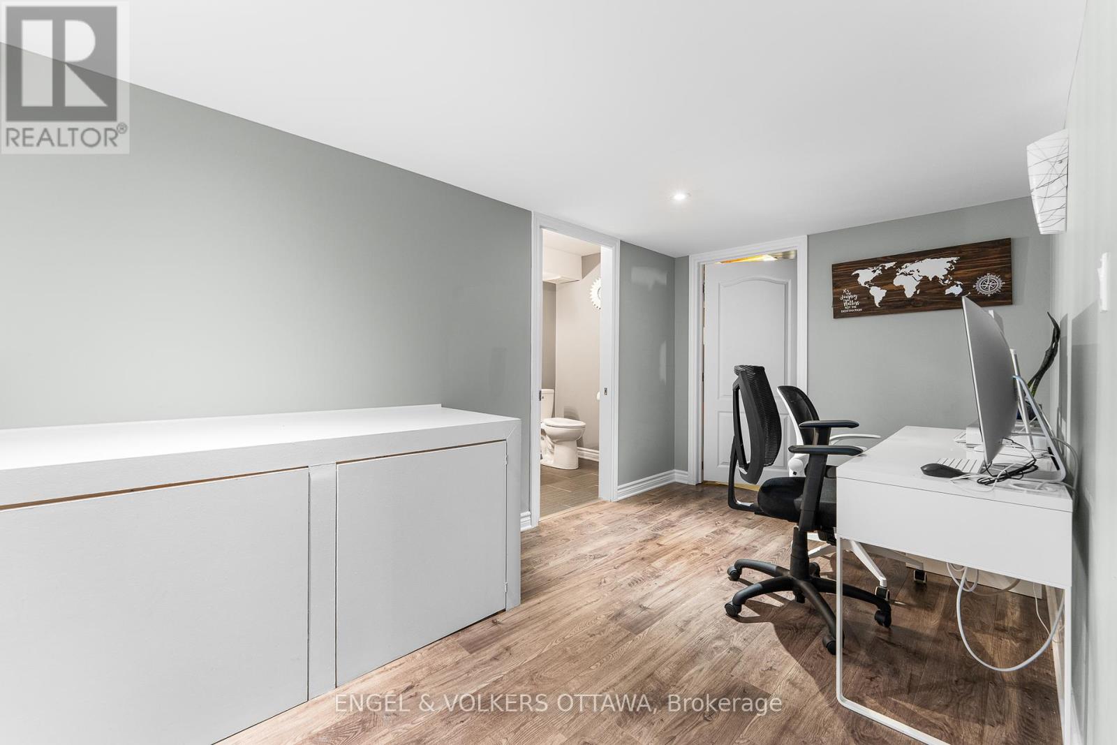 22 Friendly Crescent, Ottawa, Ontario  K2S 2B6 - Photo 43 - X12426016