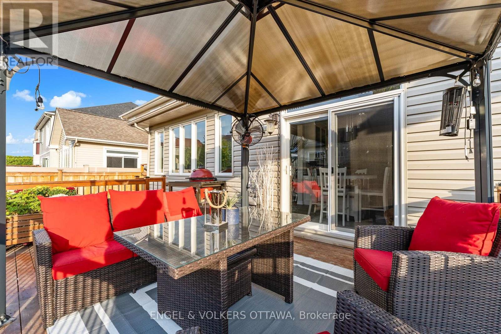 22 Friendly Crescent, Ottawa, Ontario  K2S 2B6 - Photo 46 - X12426016