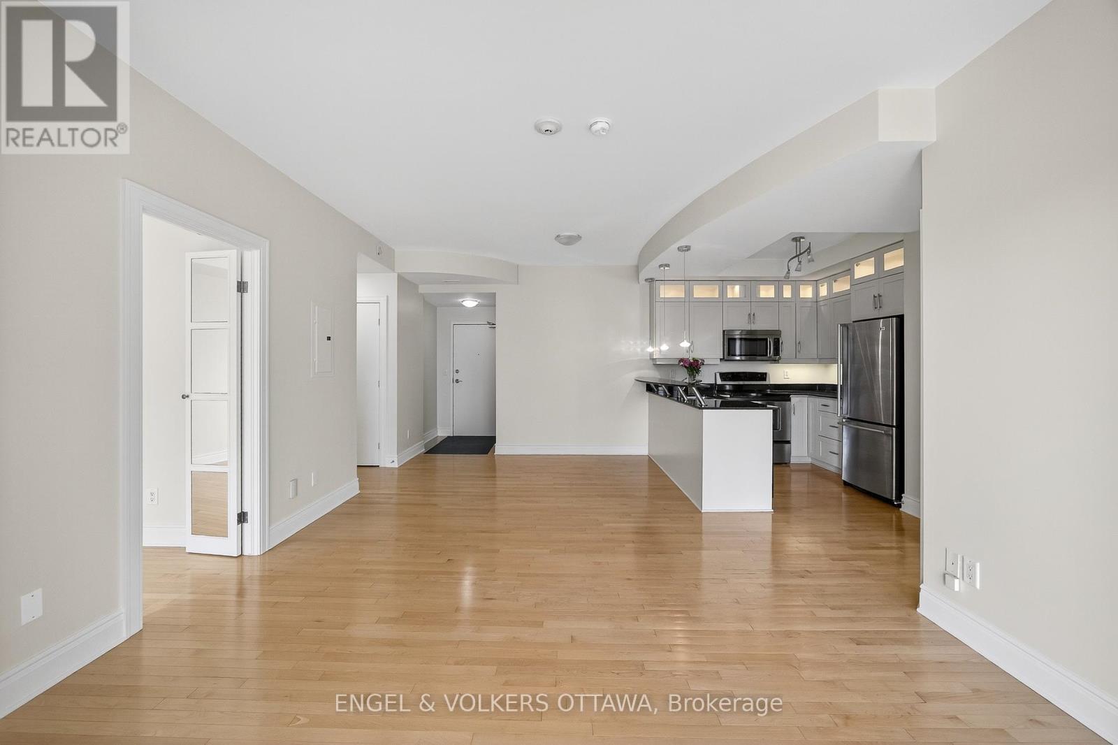 505 - 95 Bronson Avenue, Ottawa, Ontario  K1R 1E2 - Photo 6 - X12426060