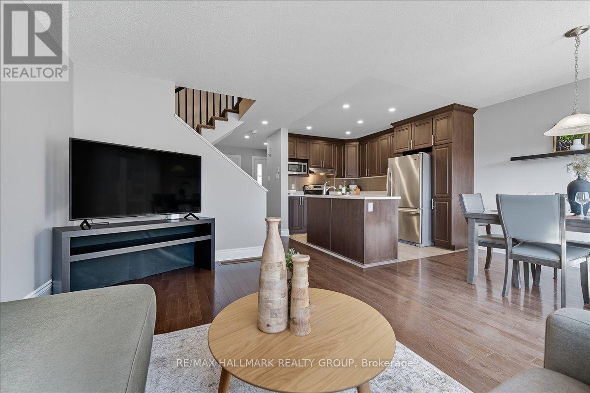2354 Marble Crescent, Clarence-Rockland, Ontario  K4K 0H1 - Photo 14 - X12426069