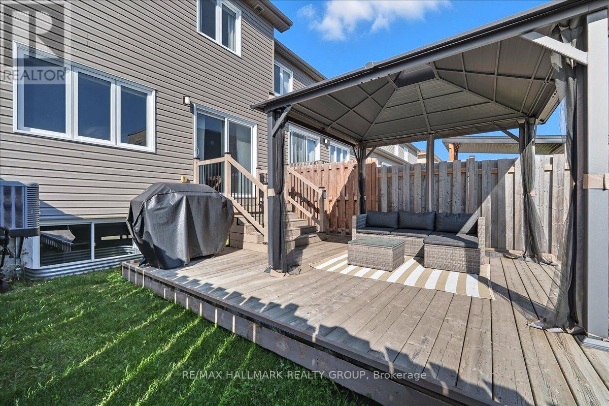 2354 Marble Crescent, Clarence-Rockland, Ontario  K4K 0H1 - Photo 28 - X12426069