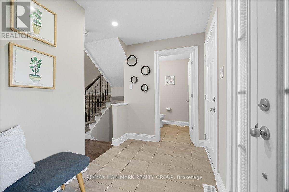 2354 Marble Crescent, Clarence-Rockland, Ontario  K4K 0H1 - Photo 3 - X12426069