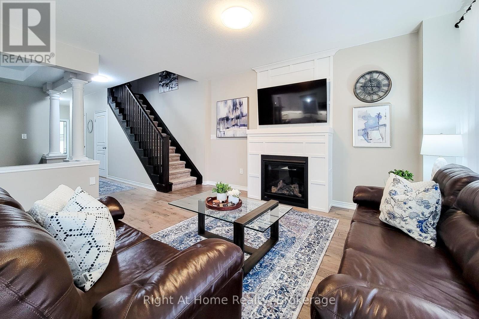 123 Vinton Road, Hamilton (Ancaster), Ontario  L9K 0G6 - Photo 16 - X12426064