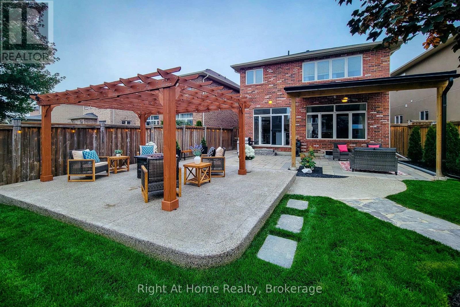123 Vinton Road, Hamilton (Ancaster), Ontario  L9K 0G6 - Photo 33 - X12426064
