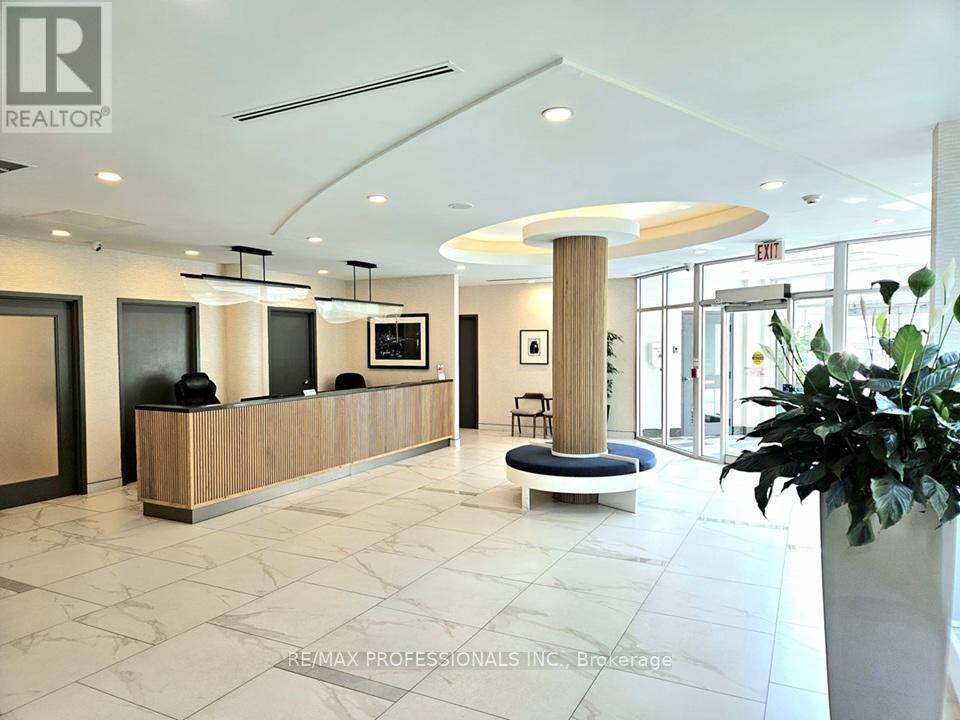1028 - 600 Queens Quay, Toronto, Ontario  M5V 3M3 - Photo 3 - C12425836