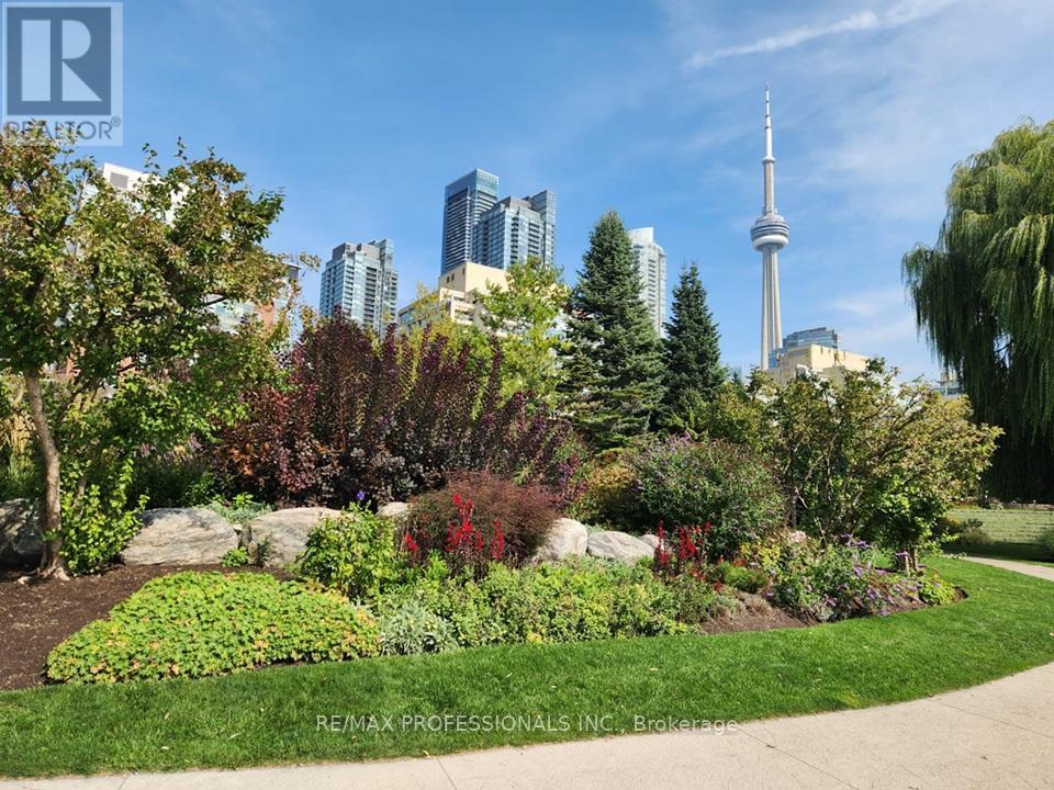 1028 - 600 Queens Quay, Toronto, Ontario  M5V 3M3 - Photo 33 - C12425836
