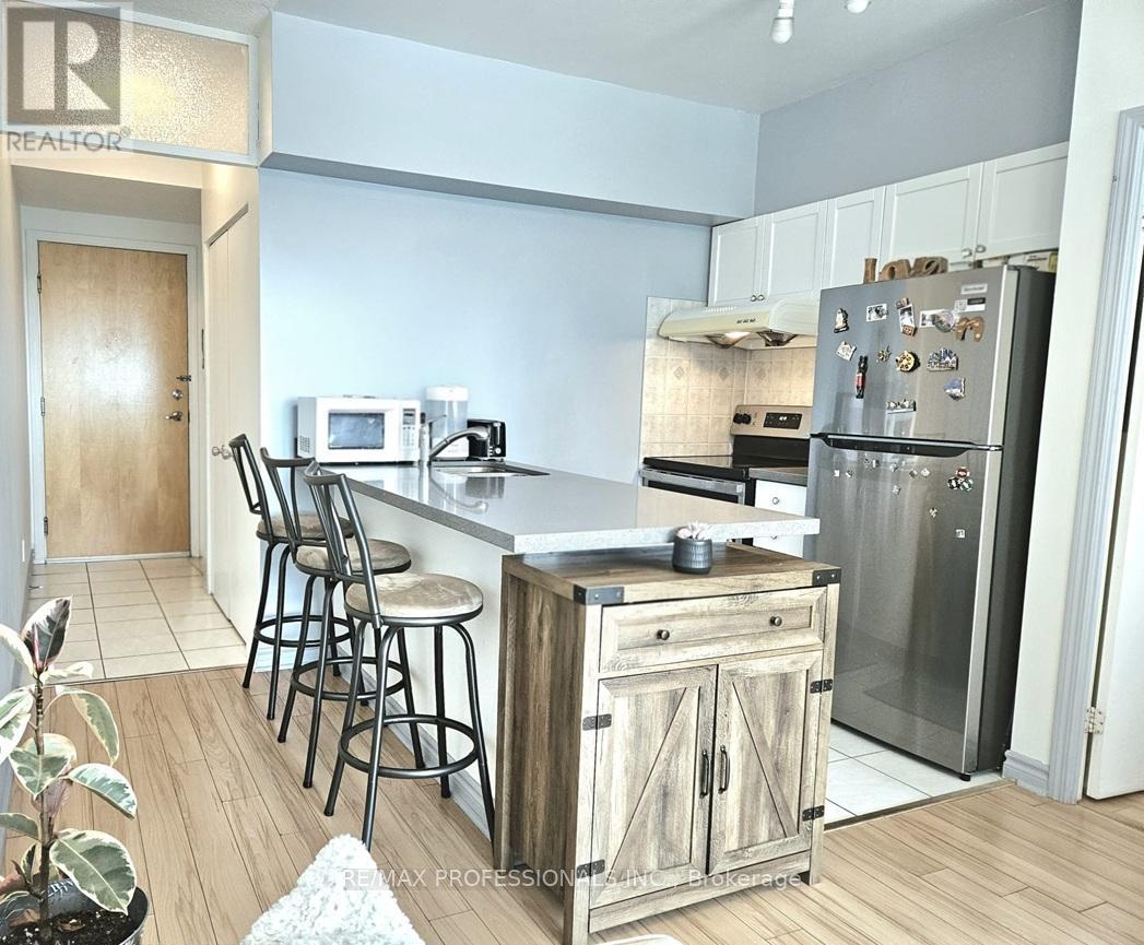 1028 - 600 Queens Quay, Toronto, Ontario  M5V 3M3 - Photo 6 - C12425836