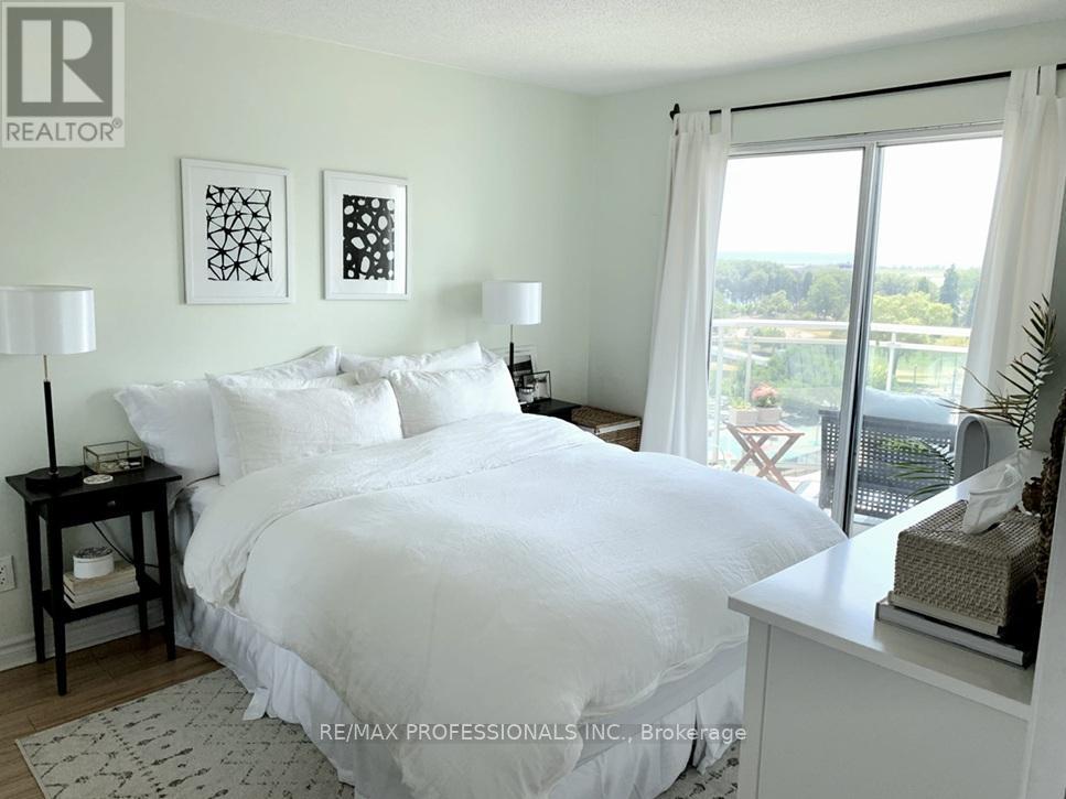 1028 - 600 Queens Quay, Toronto, Ontario  M5V 3M3 - Photo 7 - C12425836