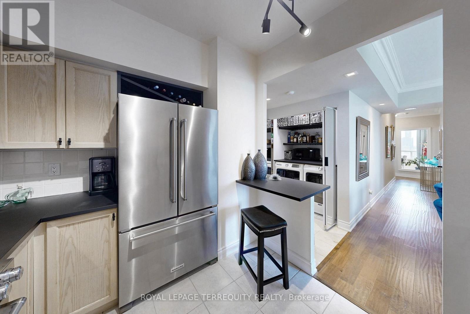 Lph 1 - 2 Clairtrell Road, Toronto, Ontario  M2N 7H5 - Photo 17 - C12425891
