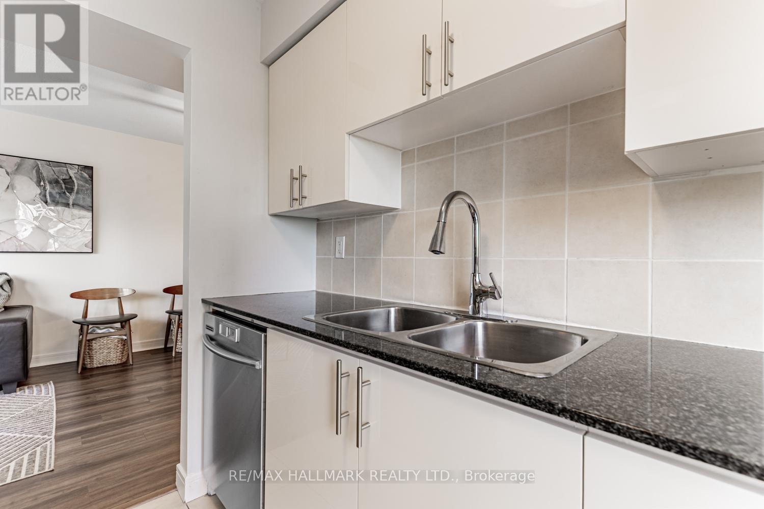 610 - 31 Bales Avenue, Toronto (Willowdale East), Ontario  M2N 7L6 - Photo 12 - C12425904