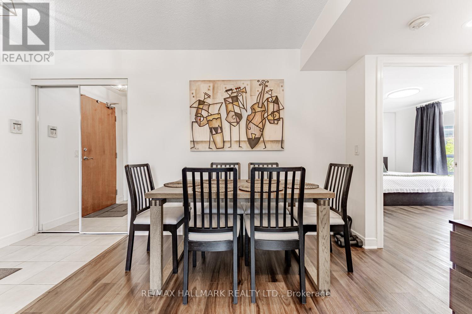 610 - 31 Bales Avenue, Toronto (Willowdale East), Ontario  M2N 7L6 - Photo 4 - C12425904