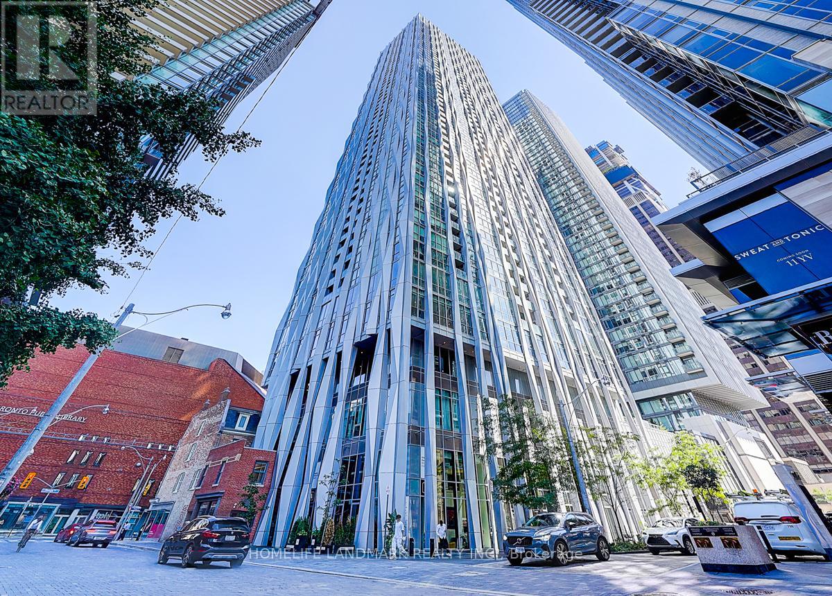 Ph 01 - 1 Yorkville Avenue, Toronto (Annex), Ontario  M4W 0B1 - Photo 1 - C12425906