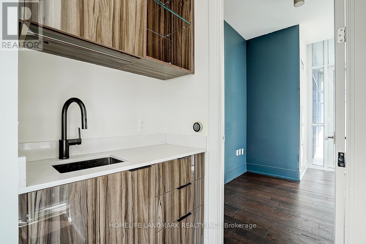 Ph 01 - 1 Yorkville Avenue, Toronto (Annex), Ontario  M4W 0B1 - Photo 19 - C12425906