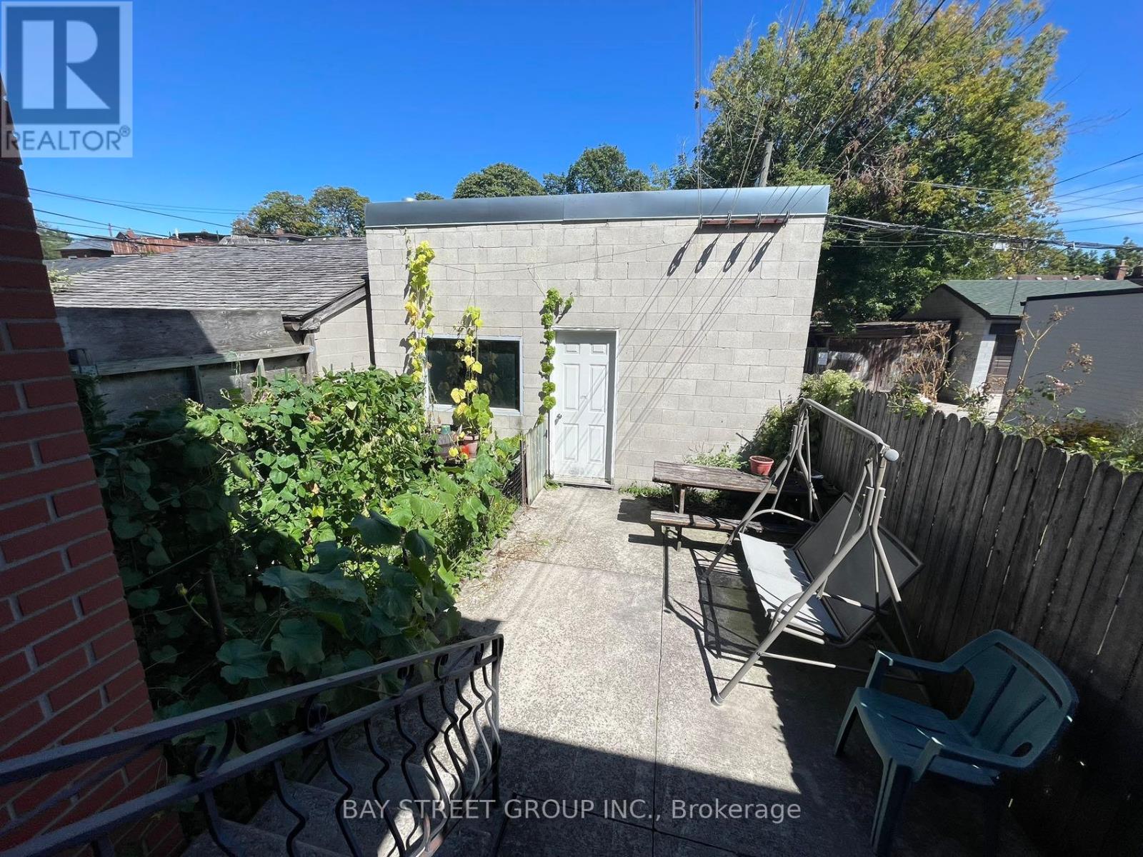 543 Crawford Street, Toronto (Palmerston-Little Italy), Ontario  M6G 3J9 - Photo 11 - C12425935