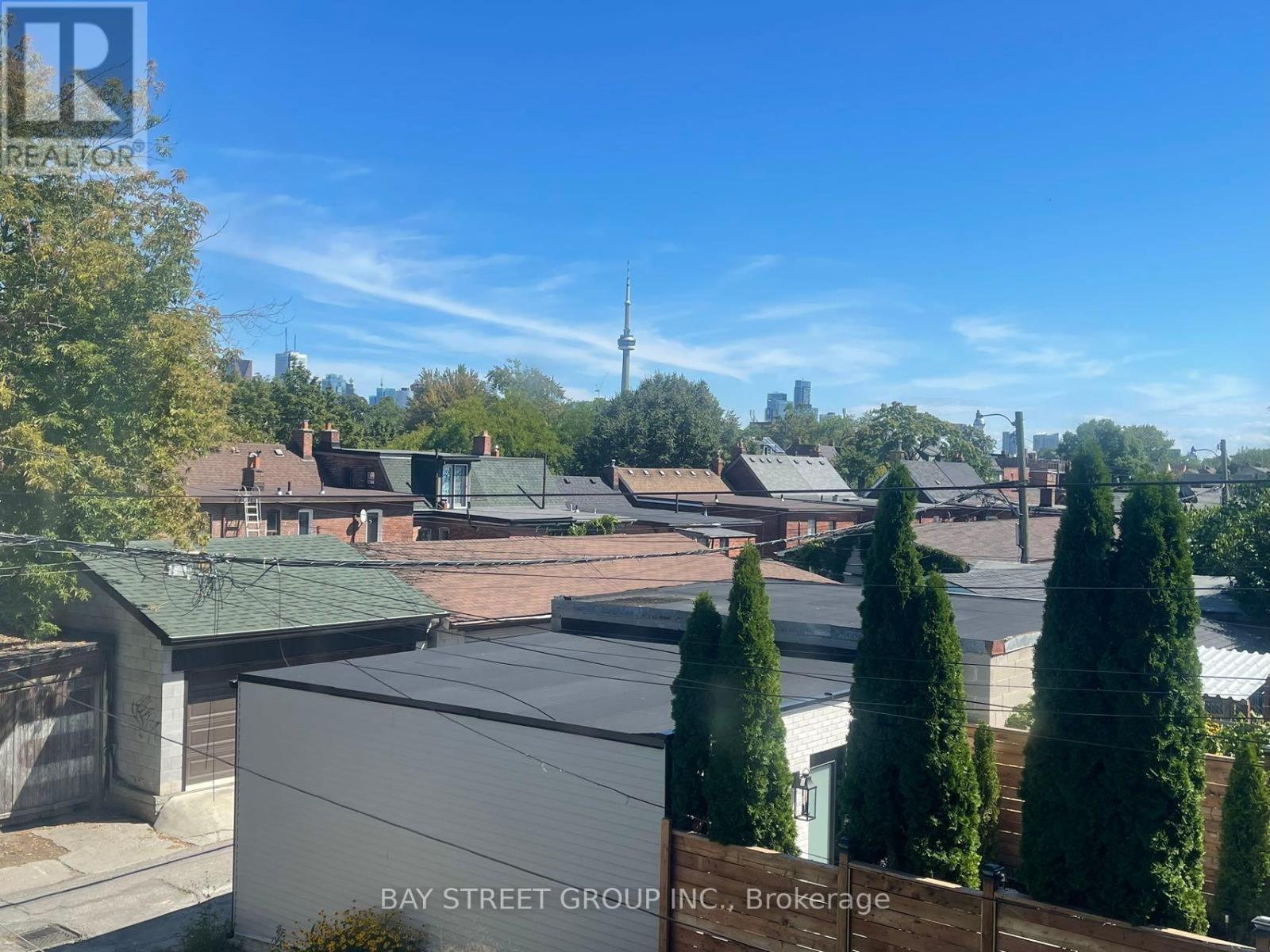 543 Crawford Street, Toronto (Palmerston-Little Italy), Ontario  M6G 3J9 - Photo 16 - C12425935