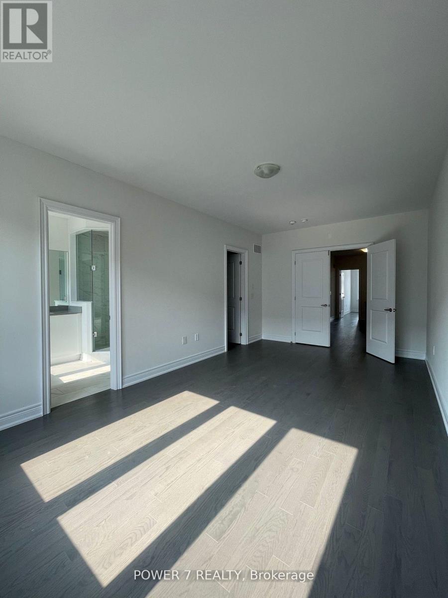 39 Hercules Club Drive, Richmond Hill, Ontario  L4E 1K7 - Photo 8 - N12355051
