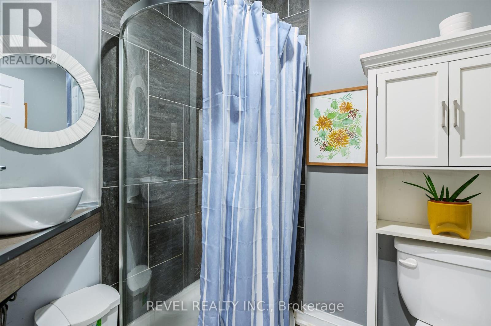 829 Athol Street, Whitby, Ontario  L1N 4A1 - Photo 16 - E12425890