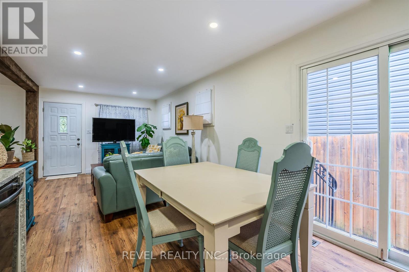 829 Athol Street, Whitby, Ontario  L1N 4A1 - Photo 8 - E12425890