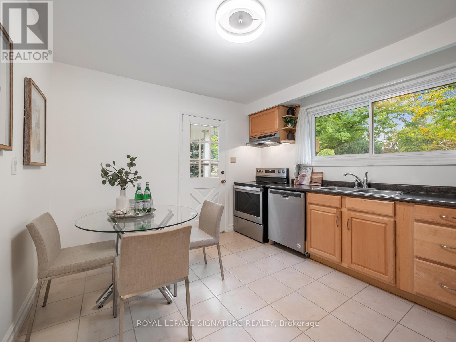 393 Lawson Road, Toronto (Centennial Scarborough), Ontario  M1C 2J8 - Photo 11 - E12425925