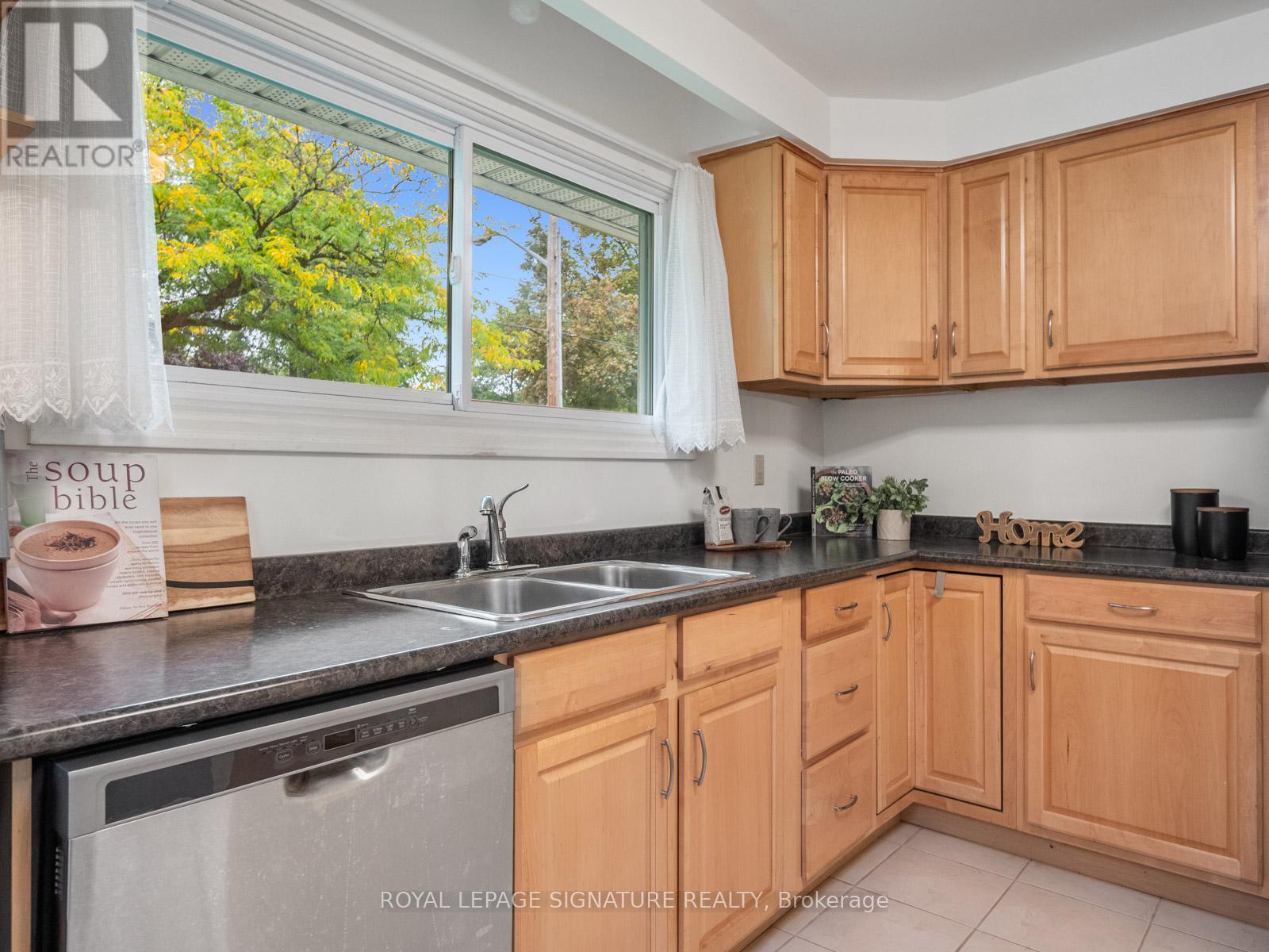 393 Lawson Road, Toronto (Centennial Scarborough), Ontario  M1C 2J8 - Photo 14 - E12425925